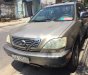 Lexus RX 300 2002 - Bán Lexus RX 300 đời 2002, màu vàng, nhập khẩu nguyên chiếc còn mới, giá tốt