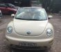 Volkswagen Beetle 2.0 2004 - Cần bán gấp Volkswagen Beetle đời 2004, màu kem (be), xe nhập chính chủ