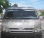 Toyota Hiace MT 2005 - Bán Toyota Hiace MT đời 2005, màu bạc số sàn