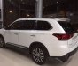 Mitsubishi Stavic 2.0 CVT 2016 - Cần bán xe Mitsubishi Outlander 2.0 CVT model 2017, màu trắng, có trả góp 0906.884.030