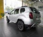 Renault Duster 2.0 AT 4WD 2017 - Bán Renault Duster 2.0 AT 4WD đời 2017, màu bạc, xe nhập, giá 739tr