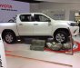 Toyota Hilux 2017 - Cần bán Toyota Hilux năm 2017, màu trắng, nhập khẩu