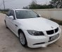 BMW 3 Series 320i 2008 - Cần bán xe BMW 3 Series 320i đời 2008, màu trắng, 520 triệu