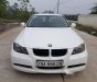 BMW 3 Series 320i 2008 - Cần bán xe BMW 3 Series 320i đời 2008, màu trắng, 520 triệu