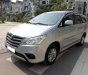 Toyota Innova E 2014 - Bán xe Toyota Innova E đời 2013, màu bạc