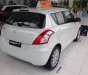 Suzuki Swift 2017 - Bán xe Suzuki Swift đời 2017, màu trắng, xe nhập