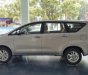 Toyota Innova   2.0MT  2017 - Bán Toyota Innova 2.0MT năm 2017, màu bạc, giá 726tr