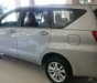 Toyota Innova   2.0MT  2017 - Bán Toyota Innova 2.0MT năm 2017, màu bạc, giá 726tr