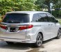 Honda Odyssey 2.4 CVT 2015 - Bán Honda Odyssey 2.4 CVT model 2016, màu bạc