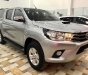 Toyota Hilux 2016 - Cần bán gấp Toyota Hilux đời 2016, màu bạc, xe nhập