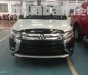 Mitsubishi Outlander 2017 - Bán xe Mitsubishi Outlander đời 2017, màu đen, nhập khẩu