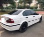 BMW 3 Series 318i 2005 - Cần bán gấp BMW 3 Series 318i sản xuất 2005, màu trắng, xe nhập, xe gia đình, giá tốt