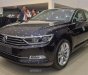 Volkswagen Passat Bluemotion 2017 - (ĐẠT DAVID) Bán Volkswagen Passat Bluemotion 2017, màu xanh đen, nhập khẩu chính hãng. LH 0933.365.188