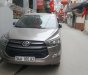 Toyota Innova 2016 - Cần bán Toyota Innova năm 2016 số sàn, giá tốt