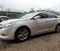 Hyundai Sonata Y20 2011 - Chính chủ bán Hyundai Sonata Y20 đời 2011, màu trắng, nhập khẩu Hàn Quốc