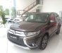 Mitsubishi Stavic 2.0 CVT Premium 2018 - [TP. Hồ Chí Minh] Bán Mitsubishi Outlander 2.0 CVT Premium, giá tốt, hỗ trợ cho vay 80% xe