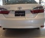 Toyota Camry 2018 - Bán Toyota Camry năm sản xuất 2018, màu trắng