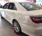 Toyota Camry 2.0 E 2018 - Toyota Tân Cảng bán Camry 2.0 Facelift 2018 màu trắng camay - Tặng bảo hiểm, phụ kiện, trả góp 90%- SĐT 096.77.000.88