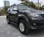 Toyota Fortuner 2012 - Cần bán gấp Toyota Fortuner sản xuất năm 2012, màu xám, xe gia đình