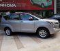 Toyota Innova 2.0E 2018 - Bán xe Toyota Innova 2.0E năm 2018, màu bạc