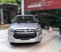 Toyota Innova 2.0E 2018 - Bán xe Toyota Innova 2.0E năm 2018, màu bạc