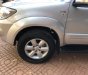 Toyota Fortuner 2011 - Salon bán xe Toyota Fortuner đời 2011, màu bạc