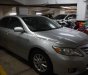 Toyota Camry 2.5 XLE 2009 - Cần bán gấp Toyota Camry 2.5 XLE năm sản xuất 2009, màu bạc, xe nhập, giá chỉ 900 triệu