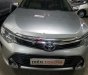 Toyota Camry 2.0E 2015 - Cần bán Toyota Camry 2.0E năm 2015, màu bạc