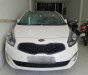 Kia Rondo 2015 - Bán ô tô Kia Rondo năm sản xuất 2015, màu trắng, nhập khẩu nguyên chiếc số tự động giá cạnh tranh