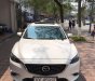 Mazda 6 2.0L Premium 2017 - Bán ô tô Mazda 6 2.0AT sản xuất 2017, màu trắng số tự động