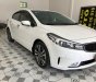 Kia Cerato Signature 1.6 AT 2017 - Bán xe Kia Cerato 1.6AT năm sản xuất 2017, màu trắng số tự động, giá chỉ 600 triệu