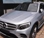 Mercedes-Benz Smart GLC 300 4Matic 2018 - Bán xe Mercedes GLC 300 màu bạc giá tốt. Giao xe ngay