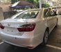 Toyota Camry 2.0E 2018 - Bán ô tô Toyota Camry 2.0E đời 2018, màu trắng