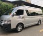 Toyota Hiace 2.5 2016 - Bán Toyota Hiace 2.5 năm 2016, màu bạc, nhập khẩu  