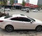 Mazda 6 2.5L Premium 2017 - Cần bán gấp Mazda 6 sản xuất 2017, màu trắng chính chủ, 999tr