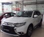 Mitsubishi Stavic 2.0 CVT Premium 2018 - Bán xe Mitsubishi Outlander 2.0 CVT Premium 2018, màu trắng