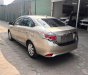 Toyota Vios 1.5E CVT 2017 - Bán Toyota Vios 1.5E CVT 2017, màu vàng cát