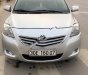 Toyota Vios E 2010 - Cần bán Toyota Vios E 2010, màu bạc xe gia đình