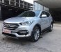 Hyundai Santa Fe 2.2L 4WD 2017 - Bán xe Hyundai Santa Fe 2.2L 4WD năm 2017, màu bạc