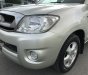 Toyota Hilux 2011 - Hilux ĐK 2011, bán tải 5 chỗ, máy dầu, màu ghi bạc. Nhà mua mới trùm mền ít đi