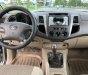 Toyota Hilux 2011 - Hilux ĐK 2011, bán tải 5 chỗ, máy dầu, màu ghi bạc. Nhà mua mới trùm mền ít đi