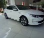 Kia Optima 2.0 ATH 2018 - Cần bán Kia Optima 2.0 ATH sản xuất 2018, màu trắng, giá tốt