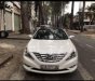 Hyundai Sonata   2010 - Bán Hyundai Sonata sản xuất 2010, màu trắng chính chủ, giá 530tr