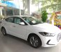 Hyundai Elantra 1.6AT 2018 - Cần bán xe Hyundai Elantra 1.6AT đời 2018, màu trắng