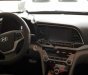 Hyundai Elantra 2.0AT 2017 - Cần bán xe Hyundai Elantra 2.0AT đời 2017, màu đen như mới