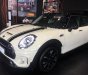 Mini Clubman Cooper  S 2017 - Cần bán xe Mini Clubman Cooper  S năm sản xuất 2017, hai màu, nhập khẩu