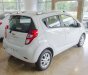 Chevrolet Spark 2018 - Cần bán xe Chevrolet Spark năm sản xuất 2018, màu trắng