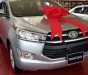 Toyota Innova 2.0E 2018 - Bán xe Toyota Innova 2.0E năm sản xuất 2018, màu bạc