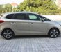 Kia Rondo   2.0 GAT  2016 - Bán xe Kia Rondo 2.0 GAT đời 2016, màu vàng  