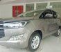 Toyota Innova  2.0E 2018 - Bán Toyota Innova 2.0E sản xuất 2018, màu xám